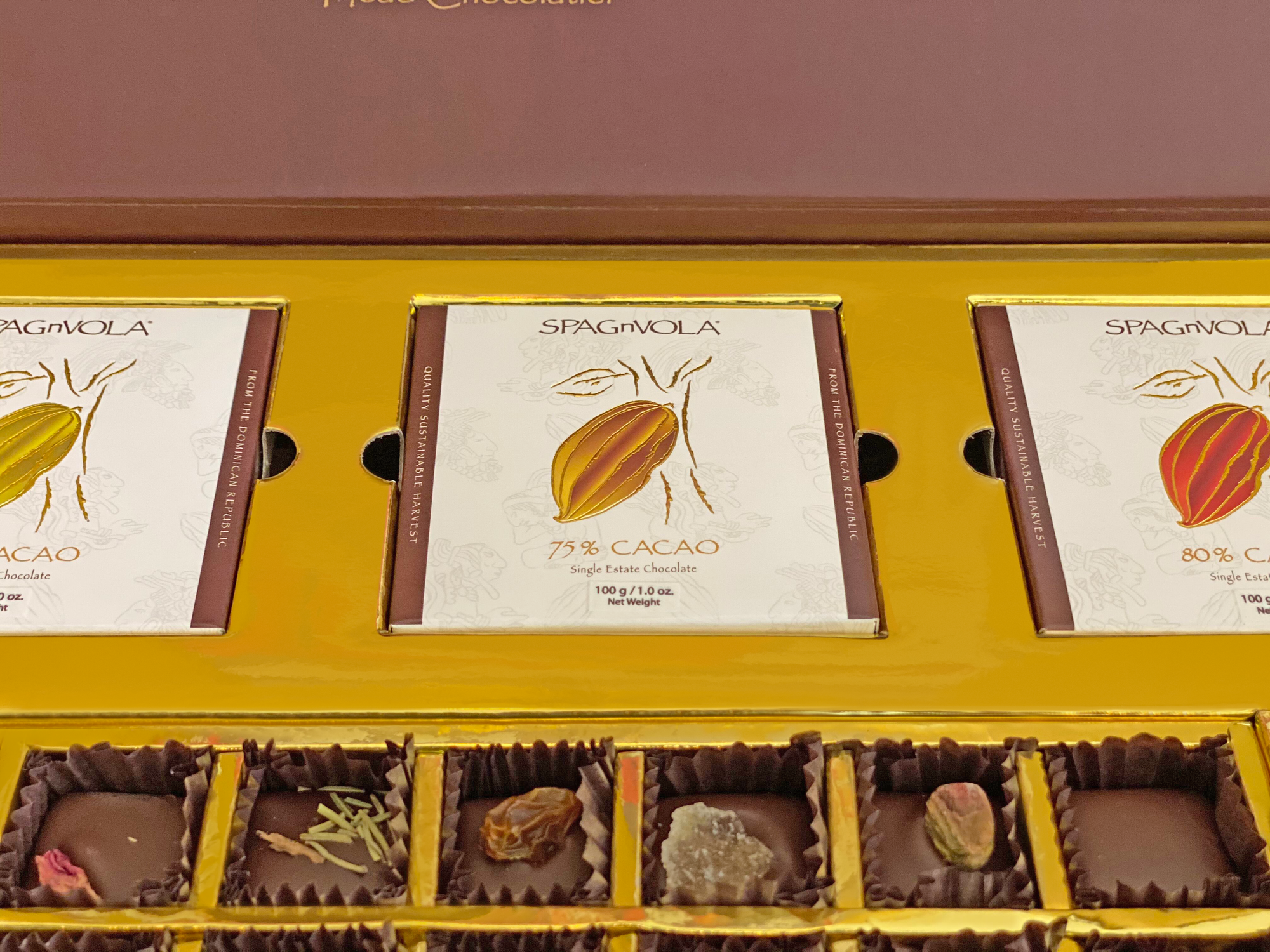 Luxury Gift Box : 12pc. Truffles with 3 Single-Estate Chocolate Bars